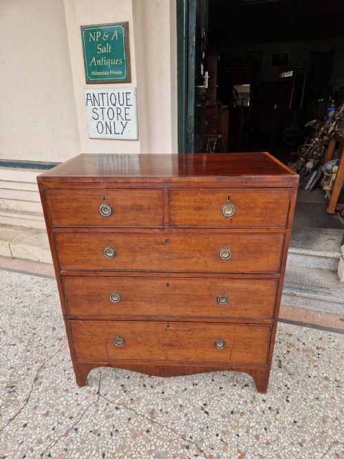 Georgian Mahogany Chest of Drawers