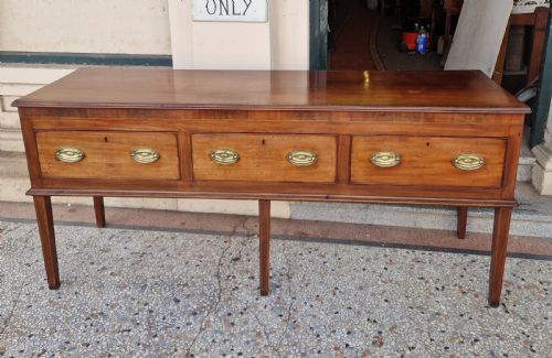 A Georgian Mahogany Dresser Base .