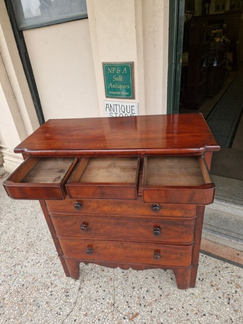 LARGE VICTORIAN MAHOGANY CHEST OF DRAWERS - ADDITIONAL PHOTO 1
