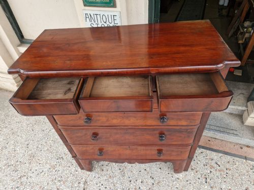 LARGE VICTORIAN MAHOGANY CHEST OF DRAWERS - ADDITIONAL PHOTO 4