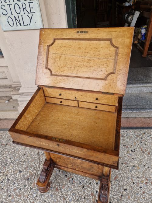VICTORIAN BURR WALNUT DAVENPORT - ADDITIONAL PHOTO 6