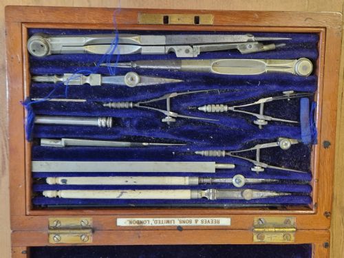 AN EDWARDIAN MAHOGANY CASED TECHNICAL DRAWING SET - ADDITIONAL PHOTO 10