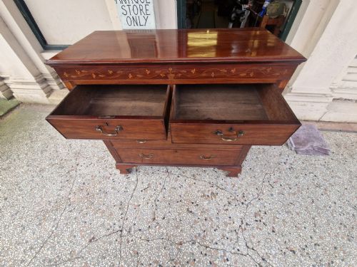 LARGE VICTORIAN MAHOGANY CHEST OF DRAWERS - ADDITIONAL PHOTO 2