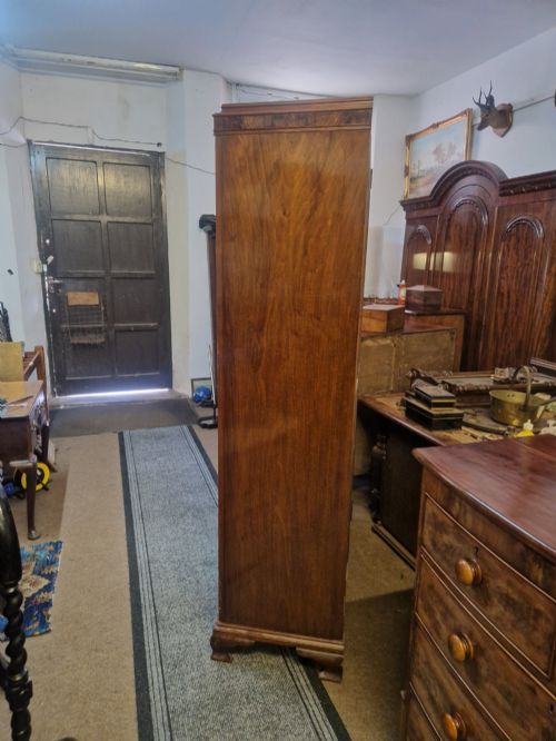 ANTIQUE BURR WALNUT WARDROBE - ADDITIONAL PHOTO 7