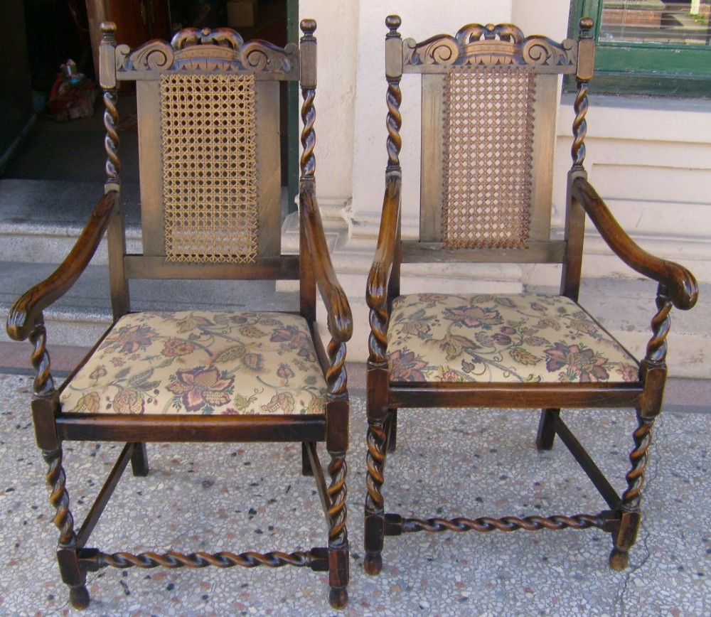 PAIR OF OAK ARM CHAIRS 