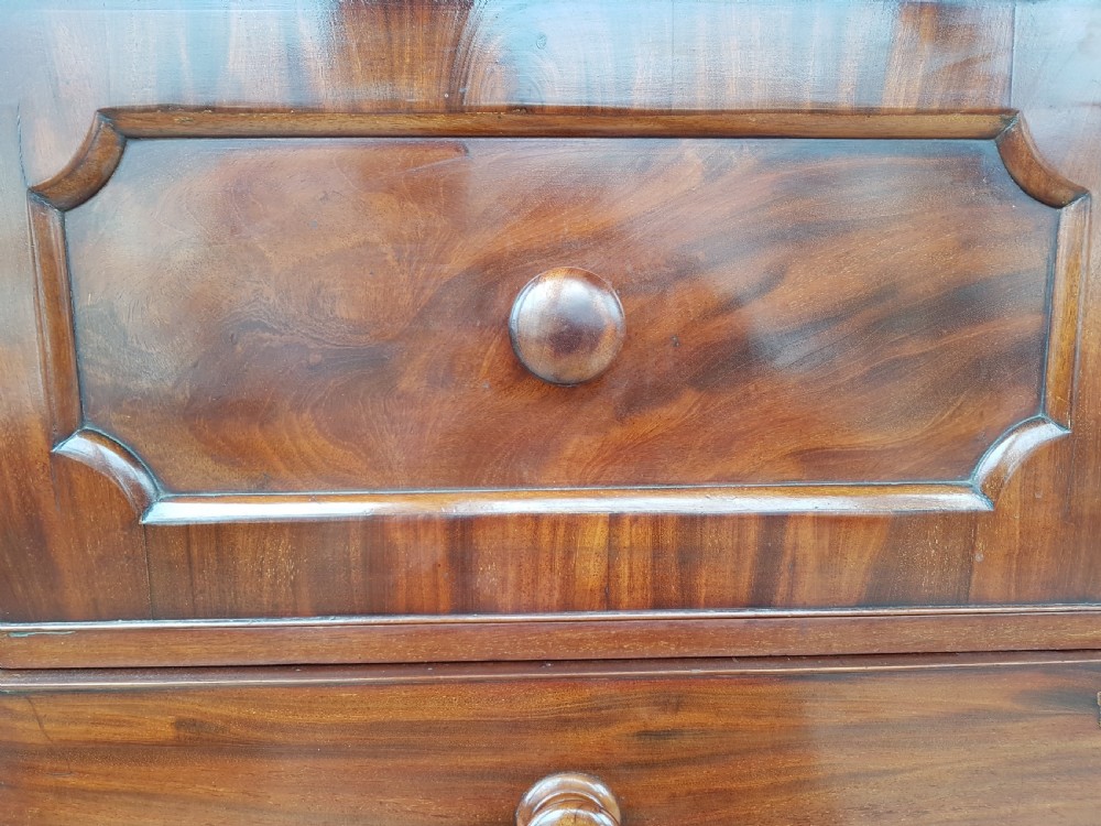VICTORIAN  MAHOGANY CHEST OF DRAWERS  View VIII