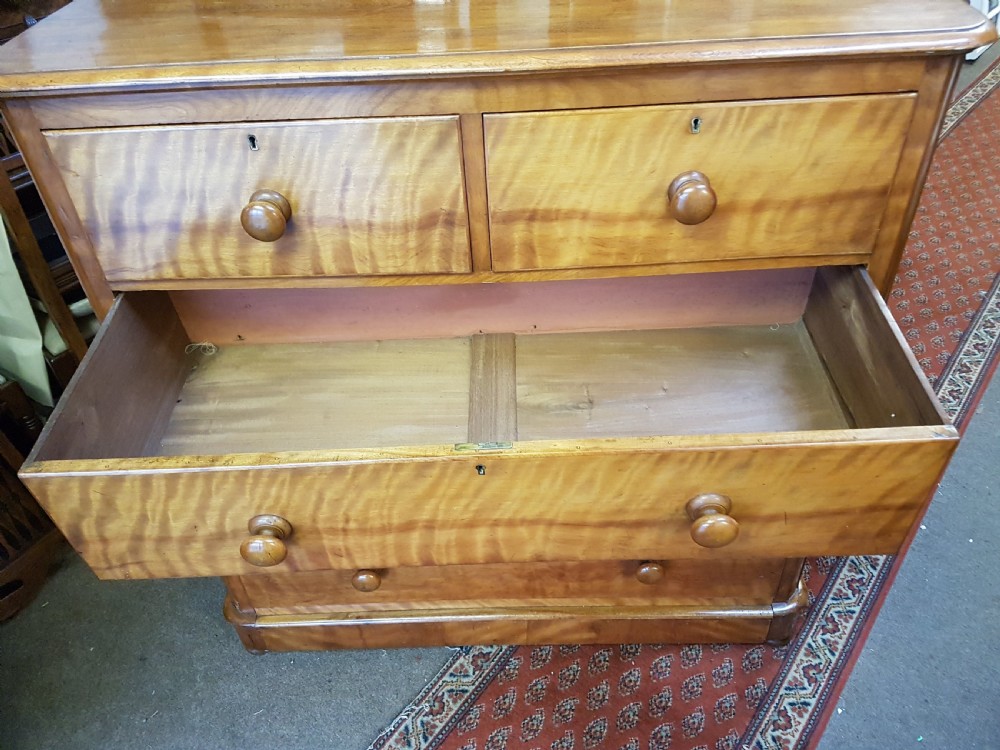  VICTORIAN CHEST OF DRAWERS  View V