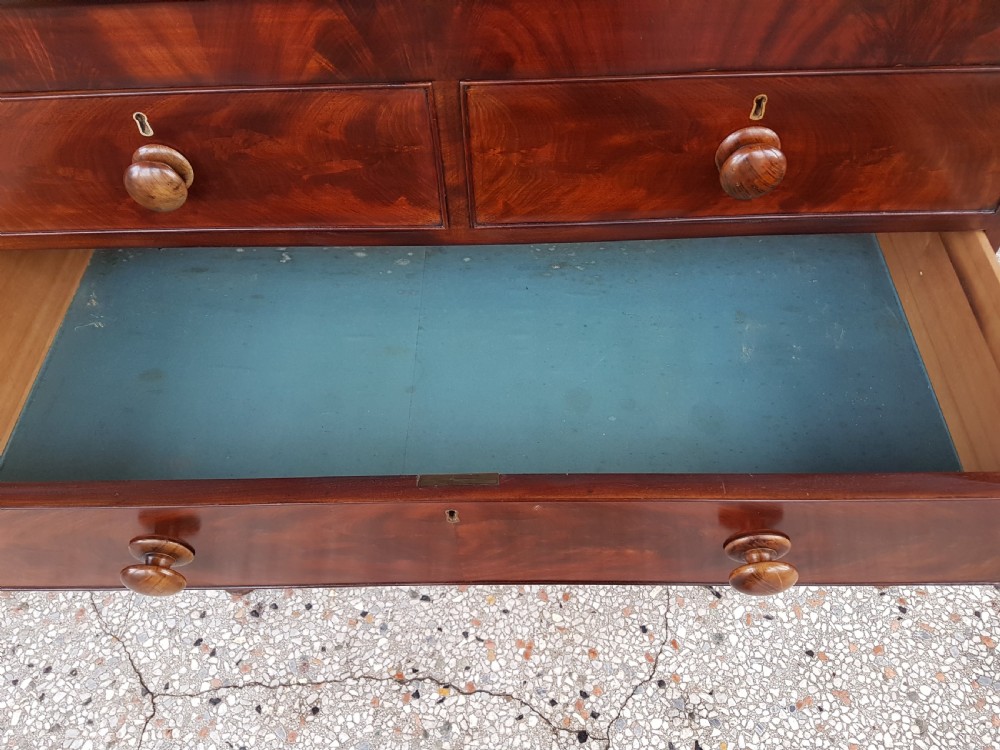 VICTORIAN MAHOGANY CHEST OF DRAWERS  View VIII
