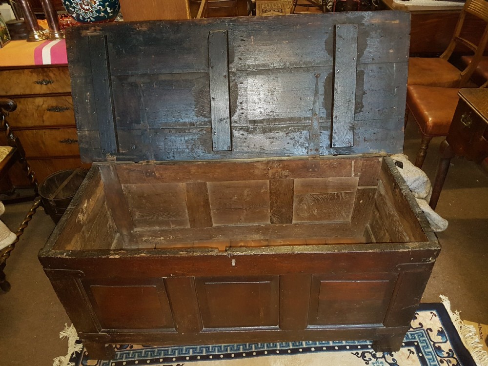OAK COFFER  View III