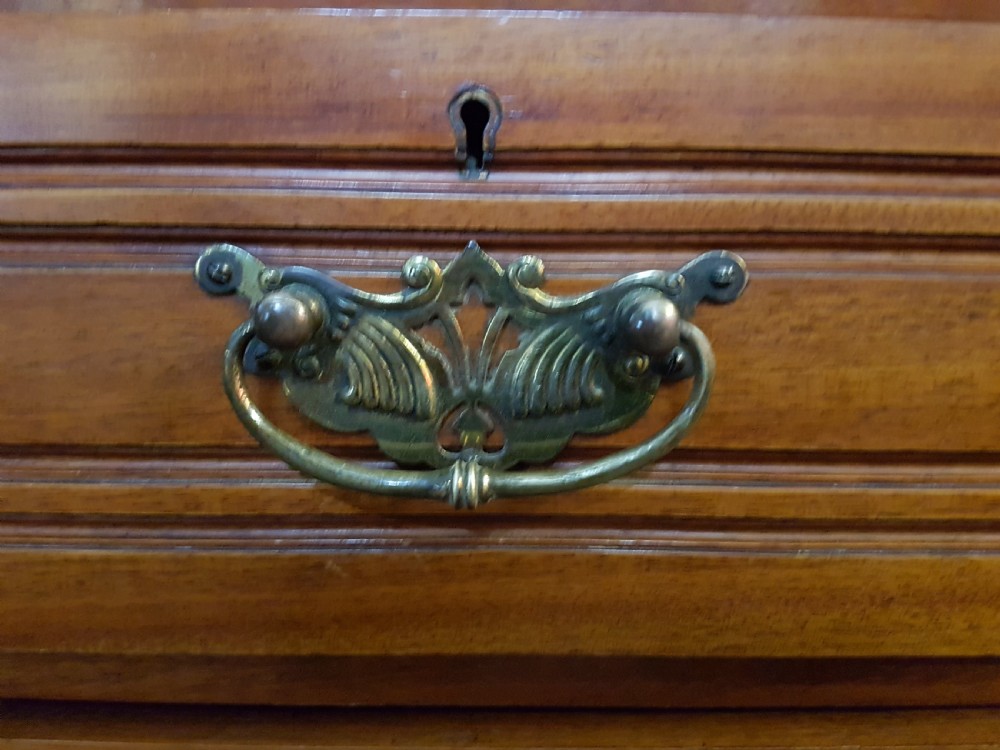 WALNUT CHEST View III