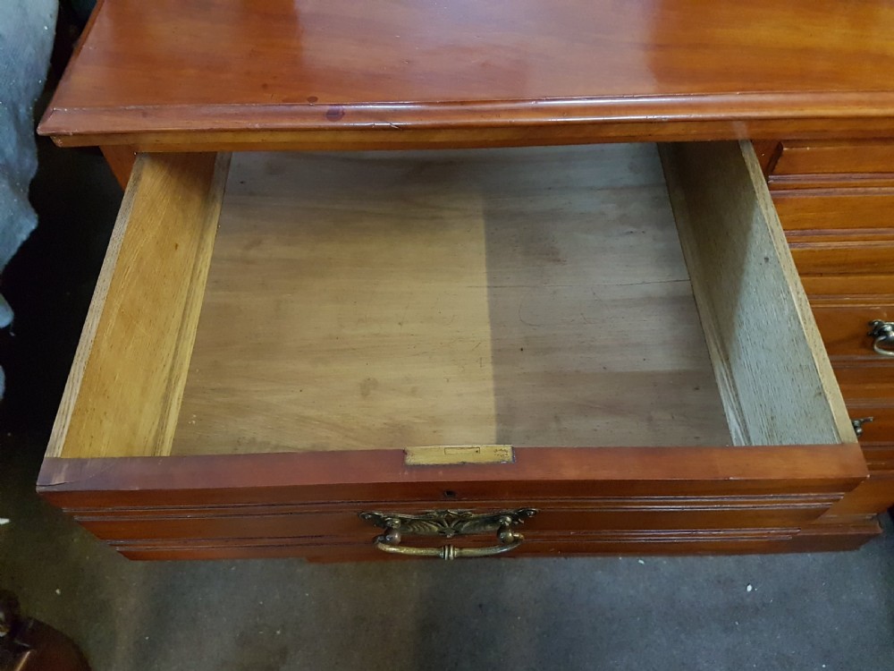 WALNUT CHEST View IV