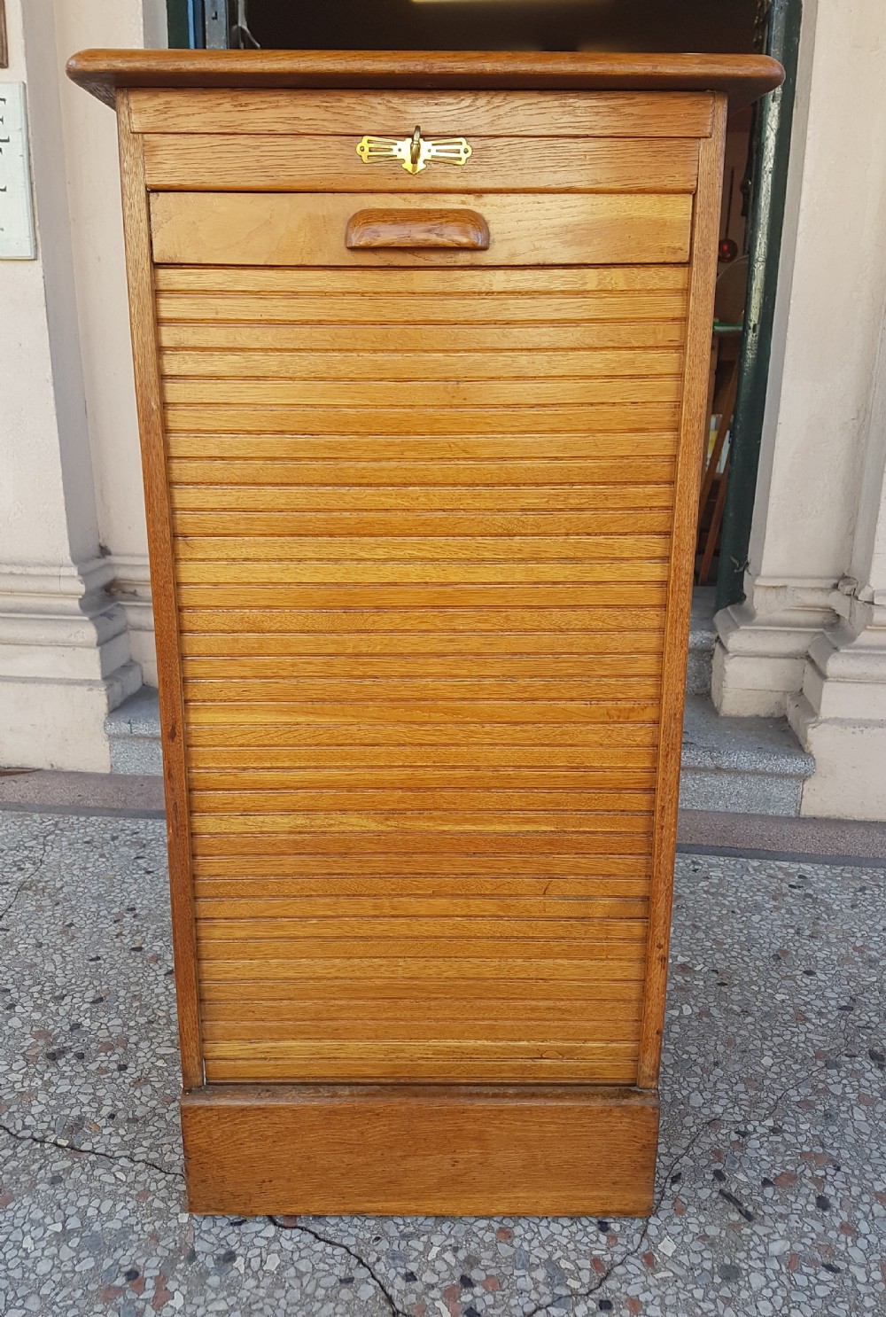 OAK FILING CABINET 