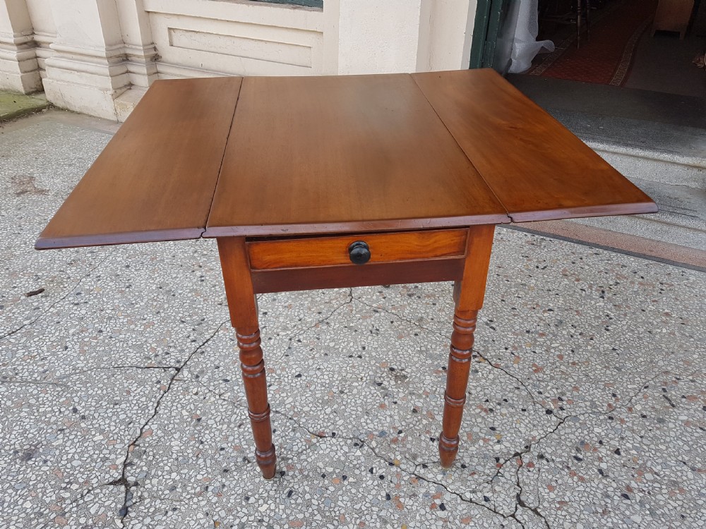 ANTIQUE PEMBROKE TABLE View II