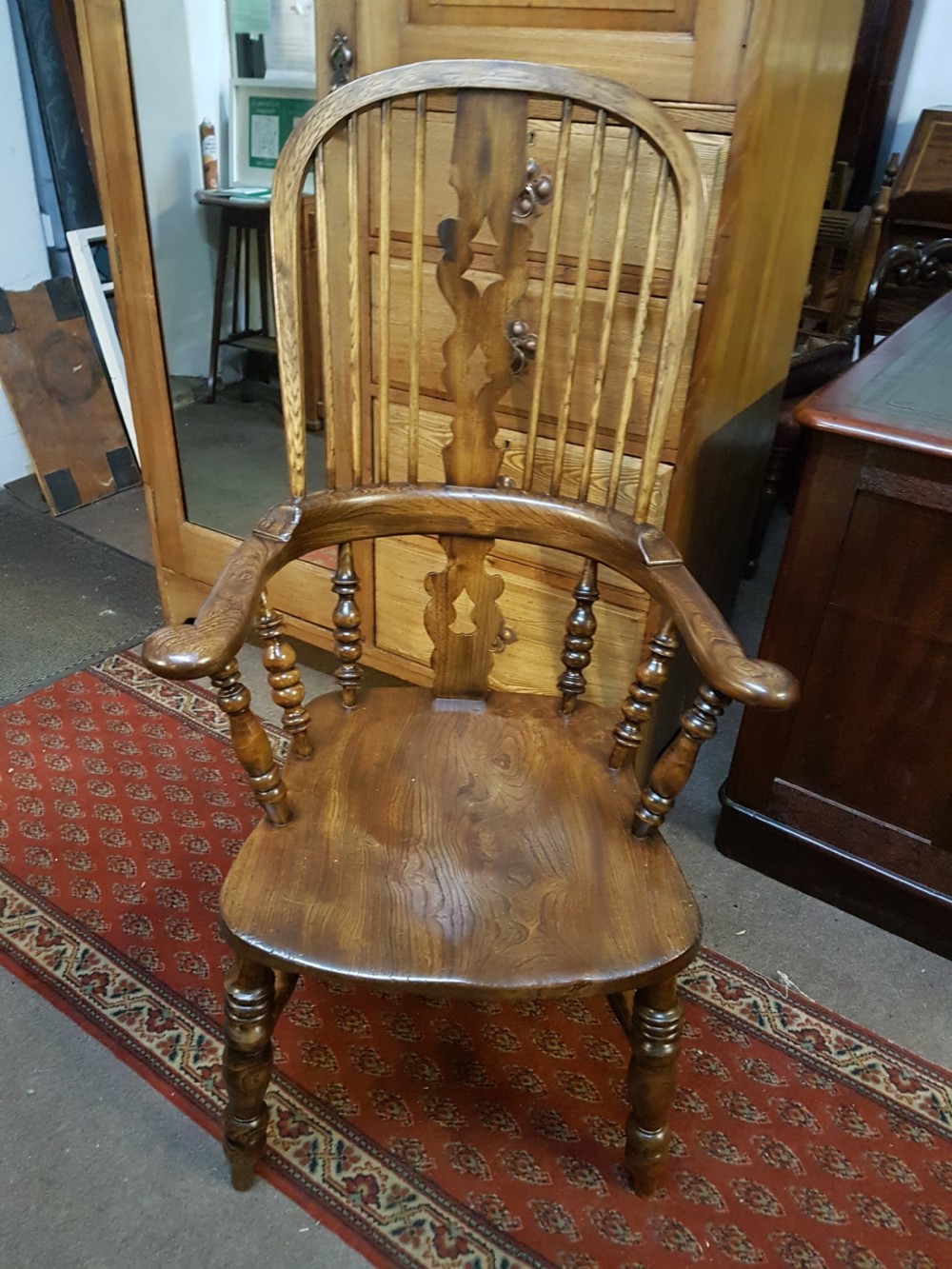 WINDSOR ARMCHAIR 