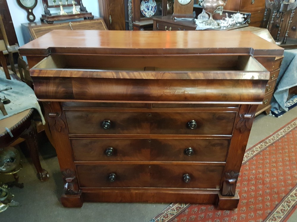 VICTORIAN CHEST OF DRAWERS  View II