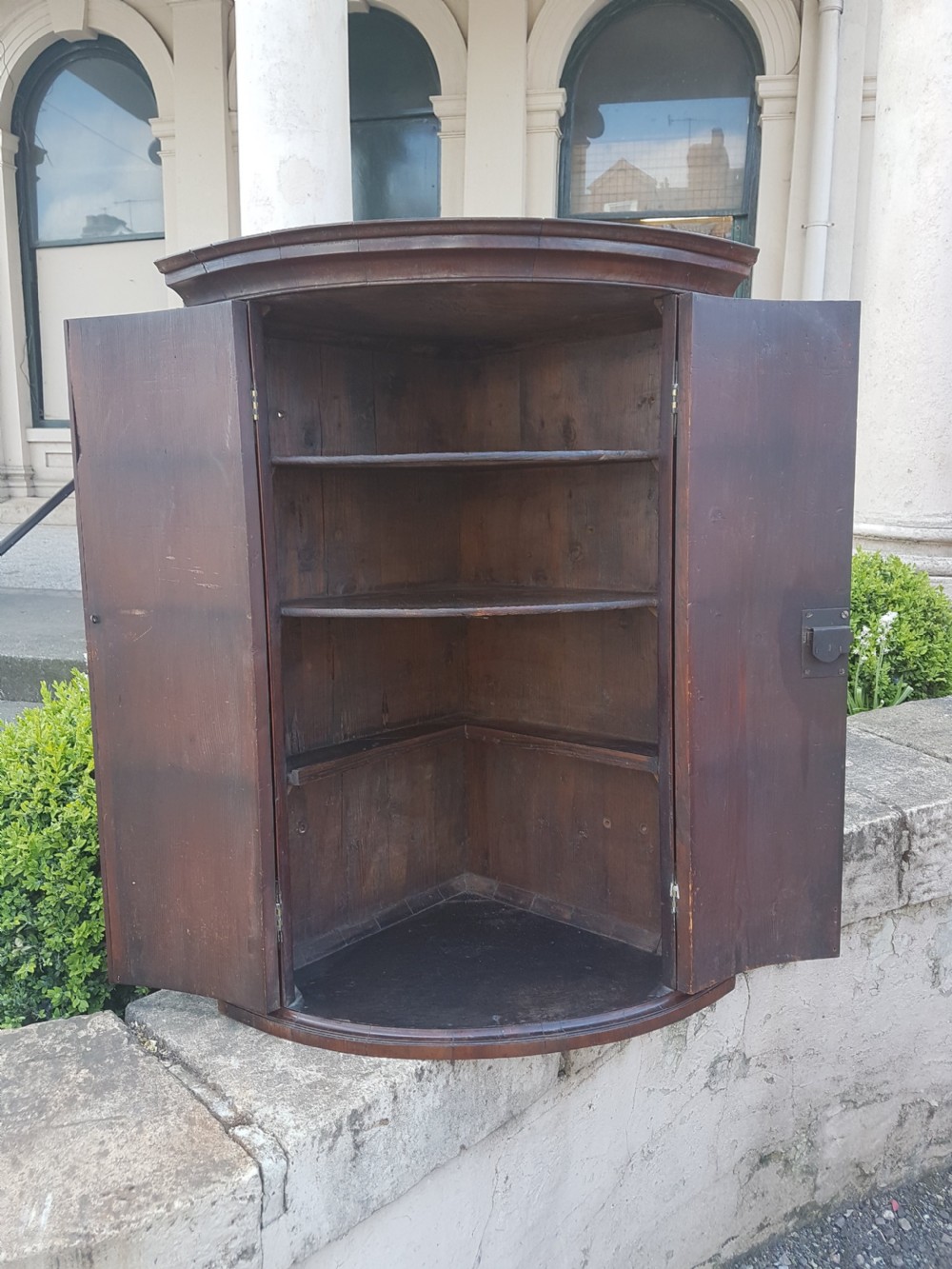 GEORGIAN CORNER CUPBOARD  View II