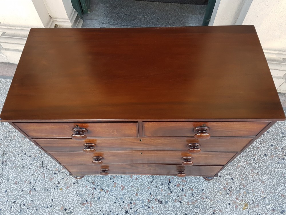 ANTIQUE CHEST OF DRAWERS  View III