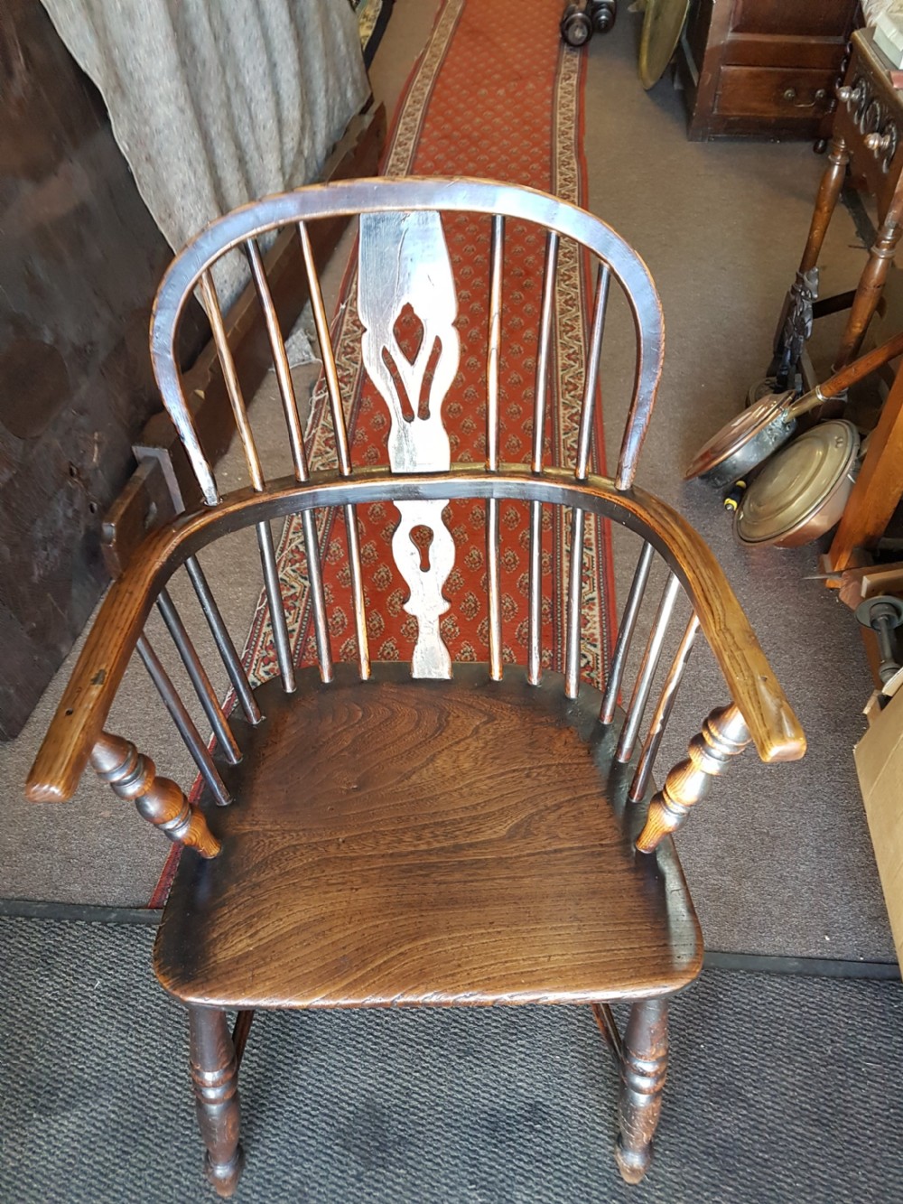 ANTIQUE WINDSOR CHAIR  View II