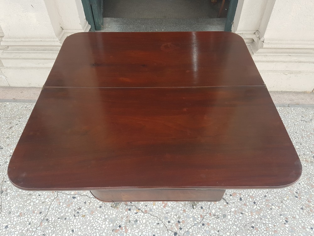 REGENCY CARD  TABLE  View IV