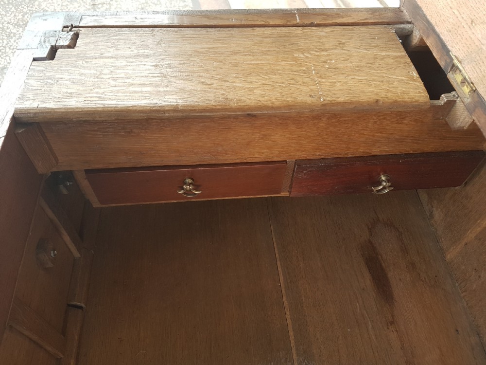 GEORGIAN DRESSER BASE  View V