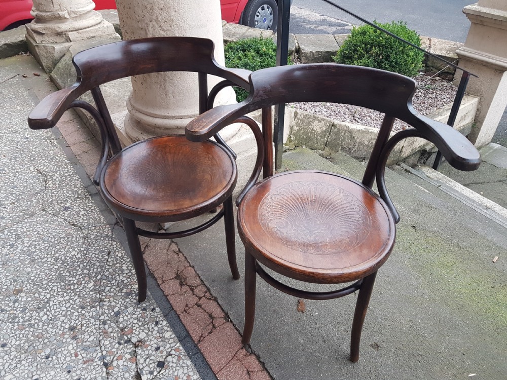 ANTIQUE PAIR OF BENTWOOD ARMCHAIR