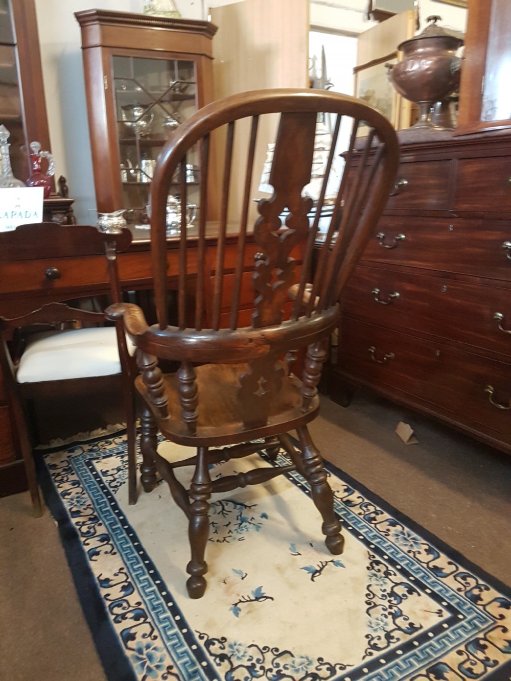 WINDSOR  CHAIR  View II