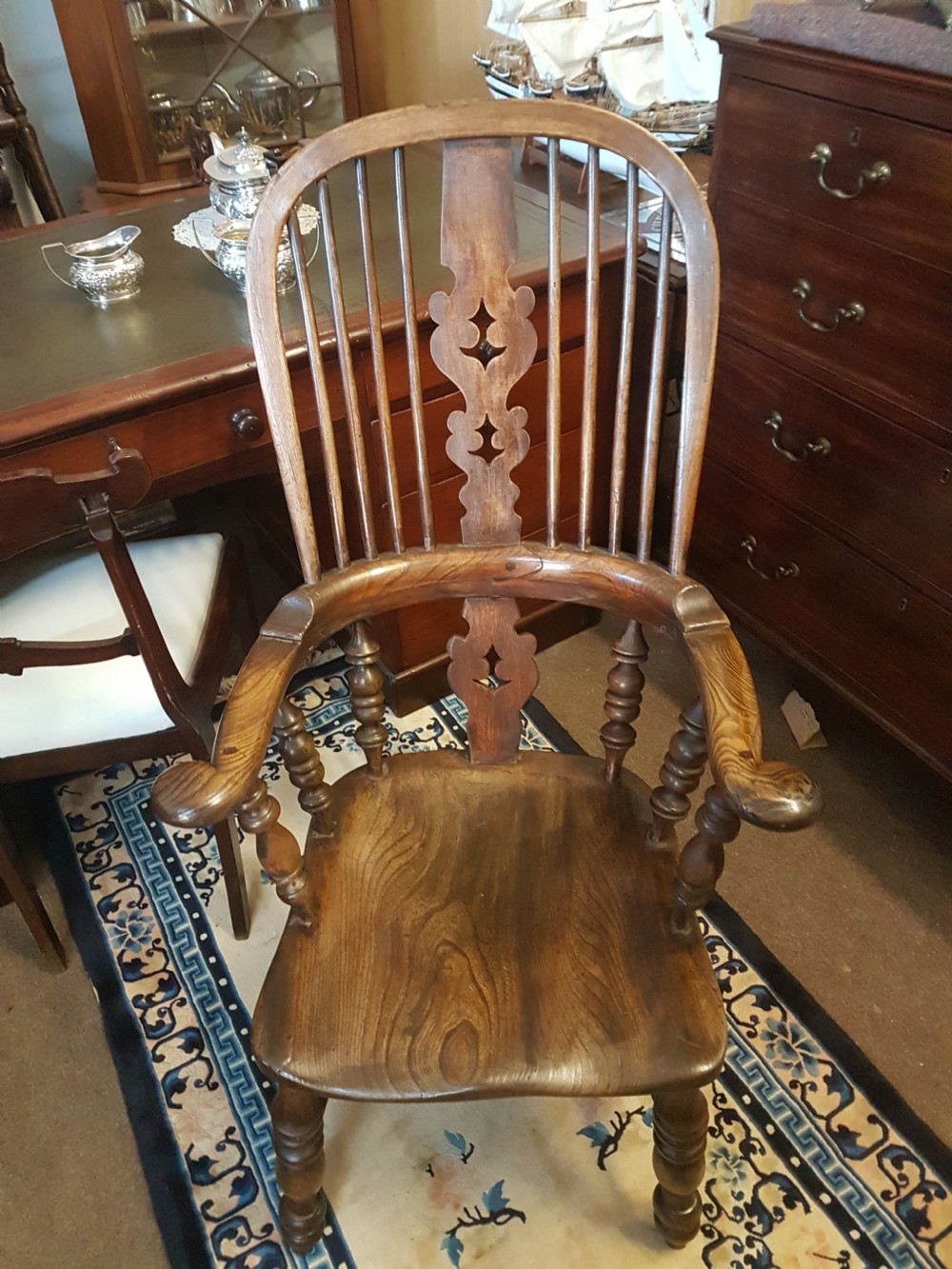 WINDSOR  CHAIR  View III