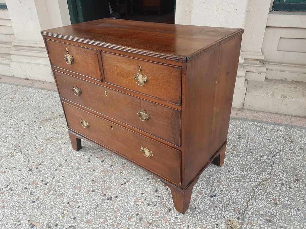 ANTIQUE OAK CHEST View III