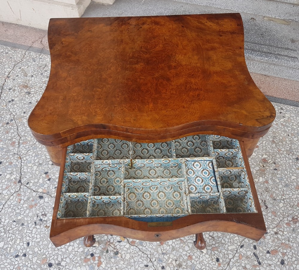VICTORIAN WALNUT GAMES / WORK TABLE View V