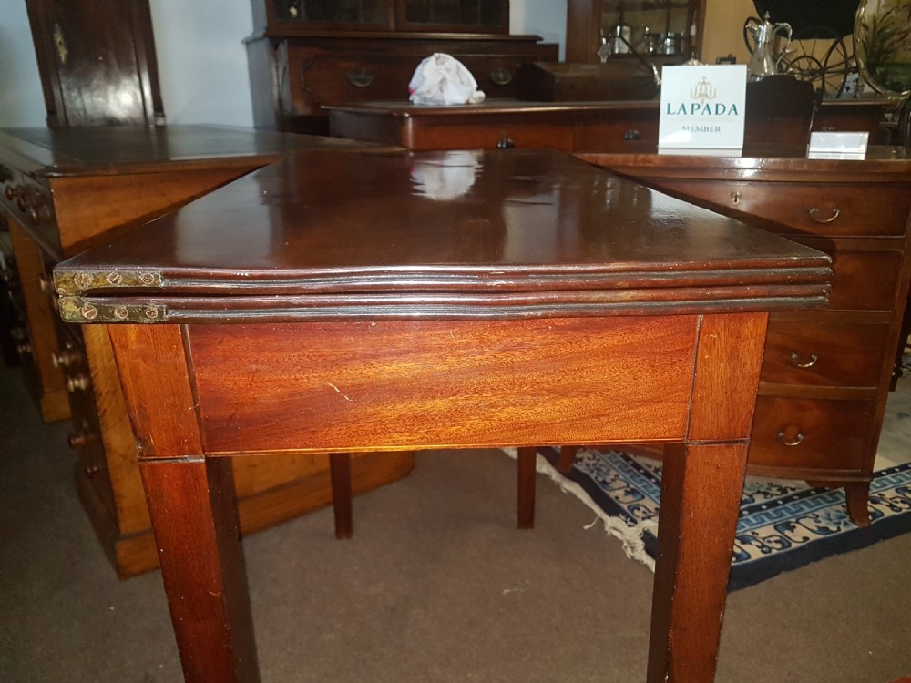 ANTIQUE GEORGIAN TEA TABLE  View VII