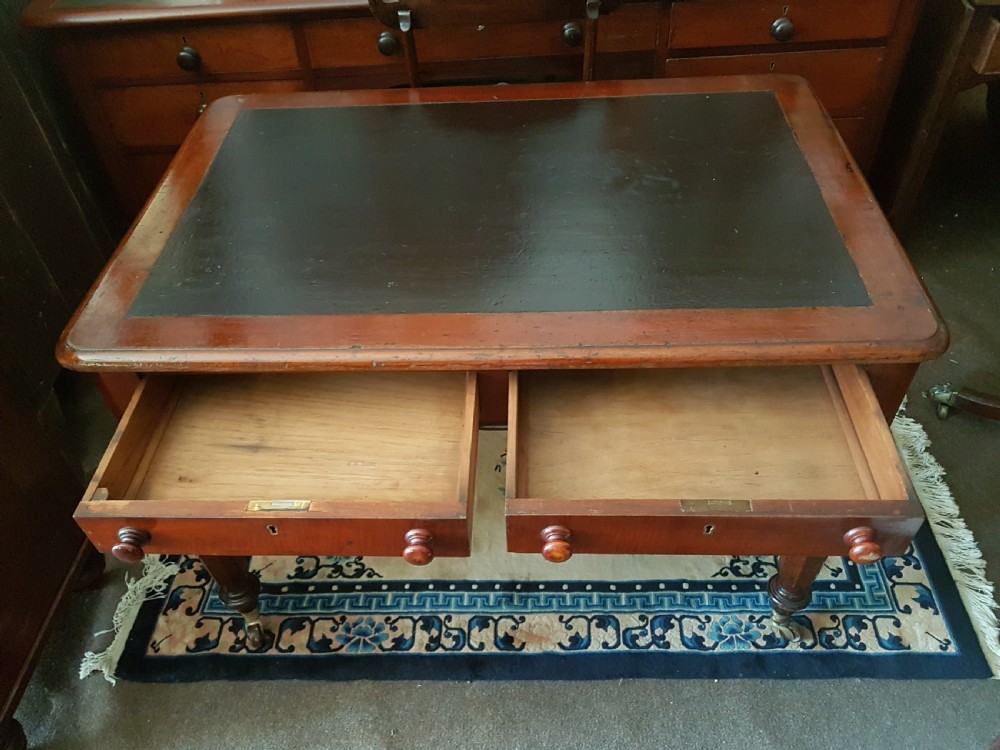 VICTORIAN WRITING DESK View II