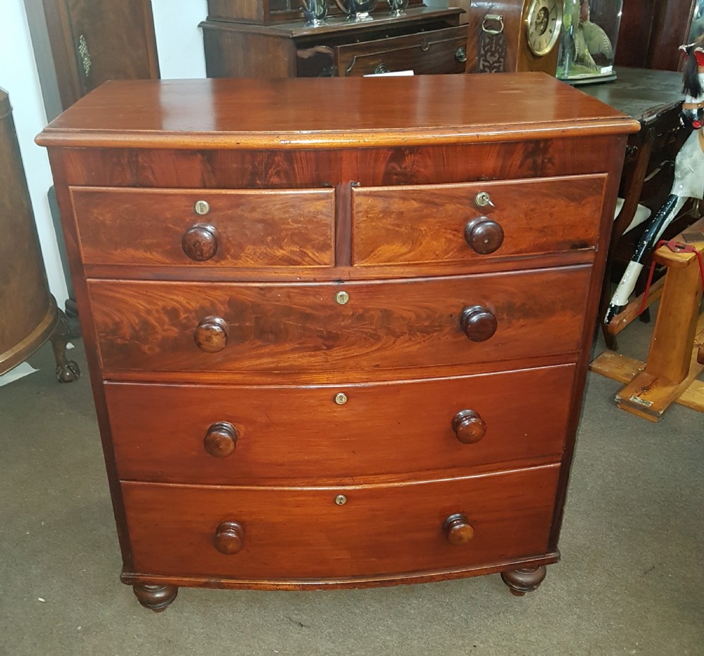 ANTIQUE BOW FRONTED CHEST OF DRAWERS 