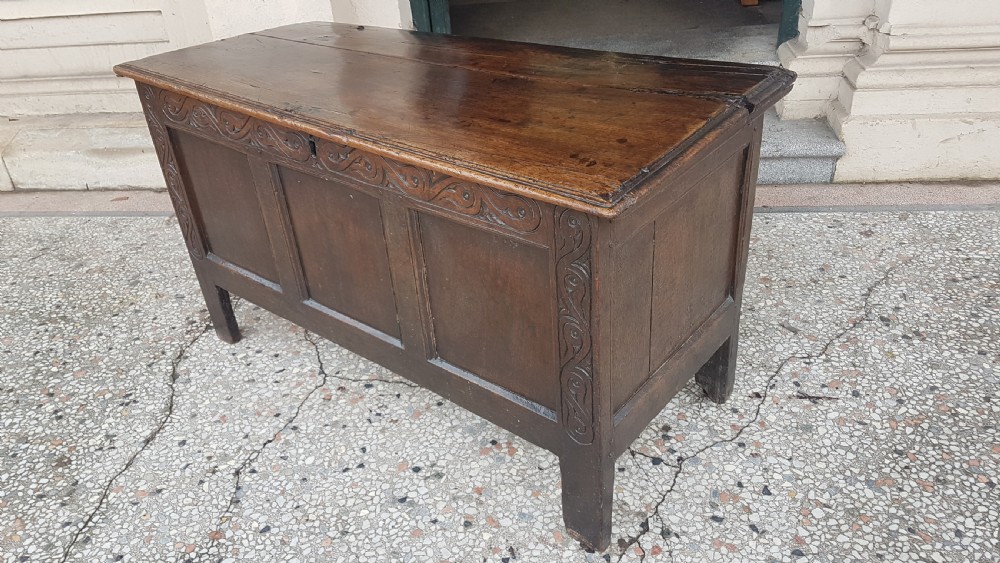 ANTIQUE OAK COFFER  View II