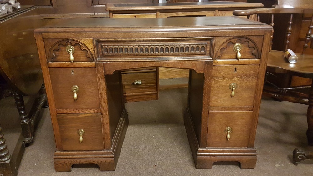 ANTIQUE OAK DESK  View III
