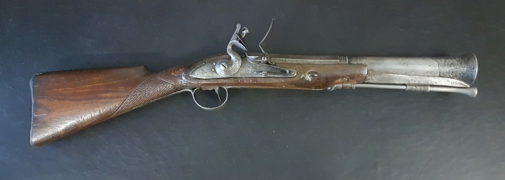 ANTIQUE  BLUNDERBUSS View III