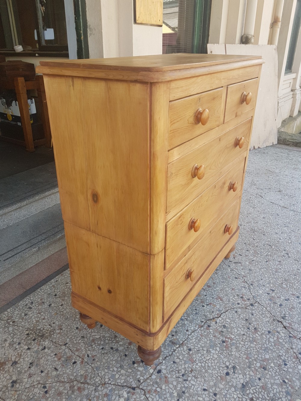 ANTIQUE PINE CHEST OF  DRAWERS  View IV