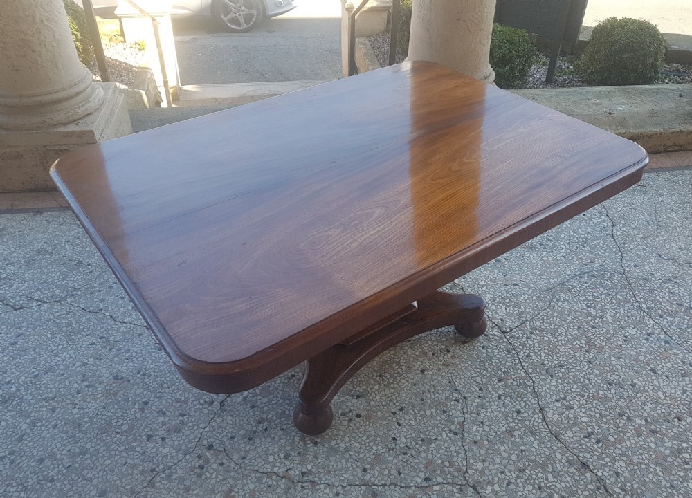 ANTIQUE  BREAKFAST / DINING TABLE View II