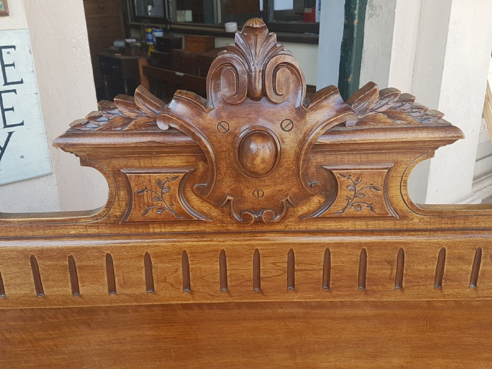 ANTIQUE FRENCH BED  View IV