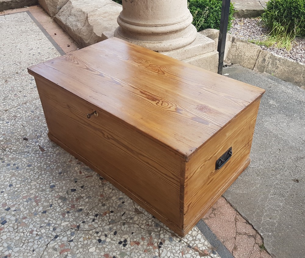 ANTIQUE BLANKET BOX  View IV