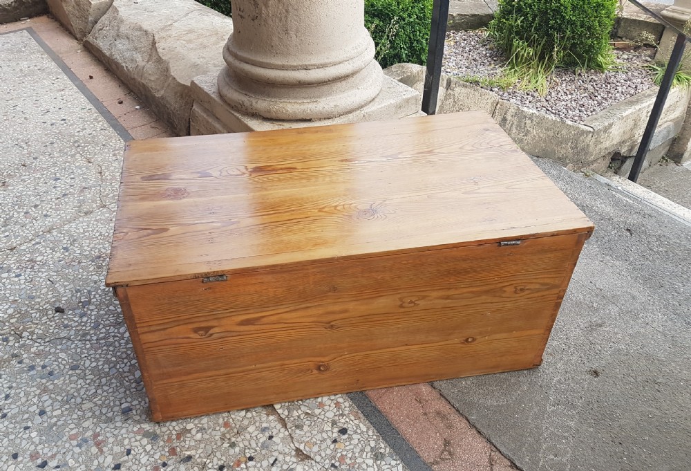 ANTIQUE BLANKET BOX  View IX