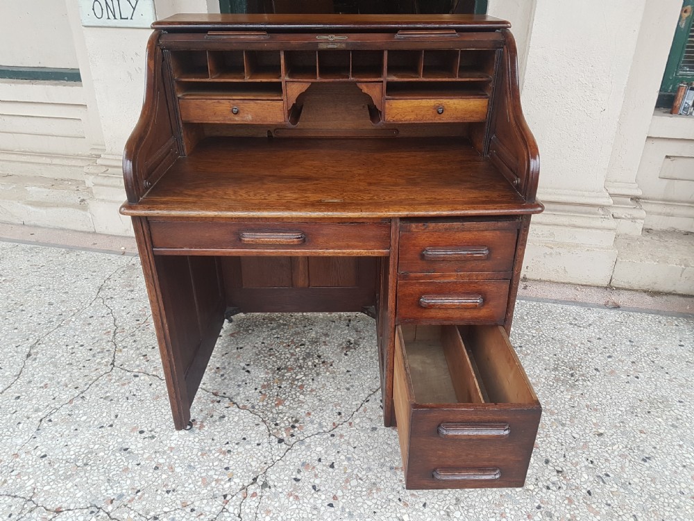 ANTIQUE  OAK ROLL TOP DESK  View VI