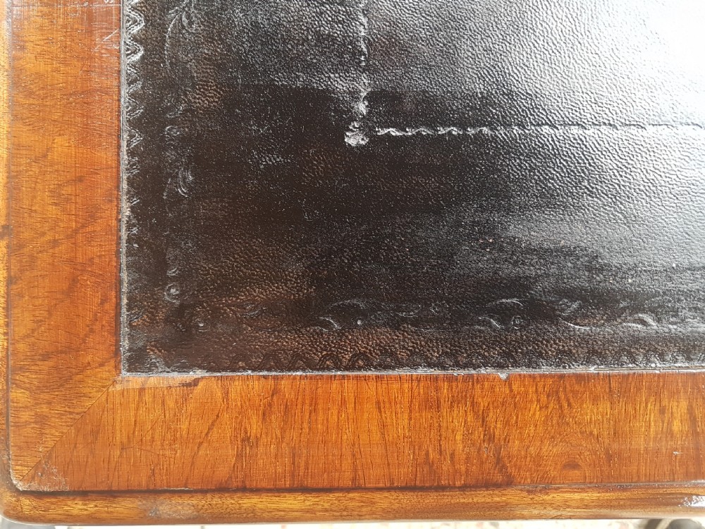 VICTORIAN  WALNUT  KNEE HOLE DESK  View VI