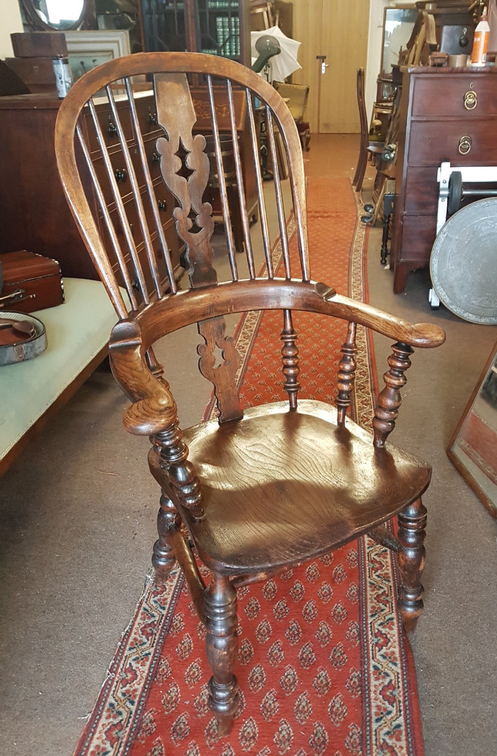 ANTIQUE WINDSOR CHAIR  View IV