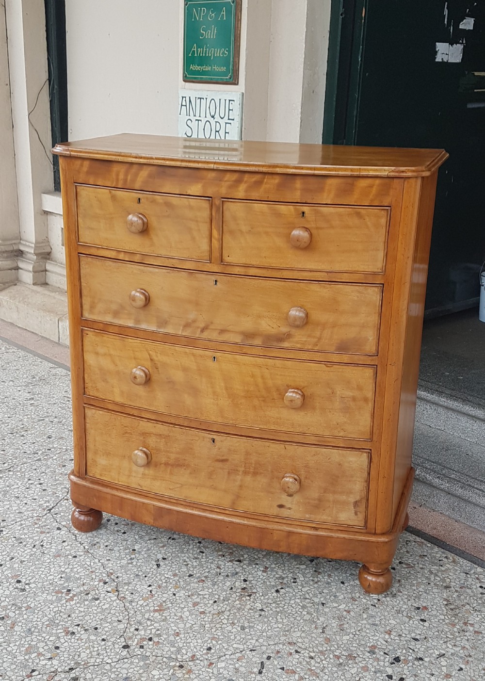ANTIQUE SATIN BIRCH CHESTOF DRAWERS View IV