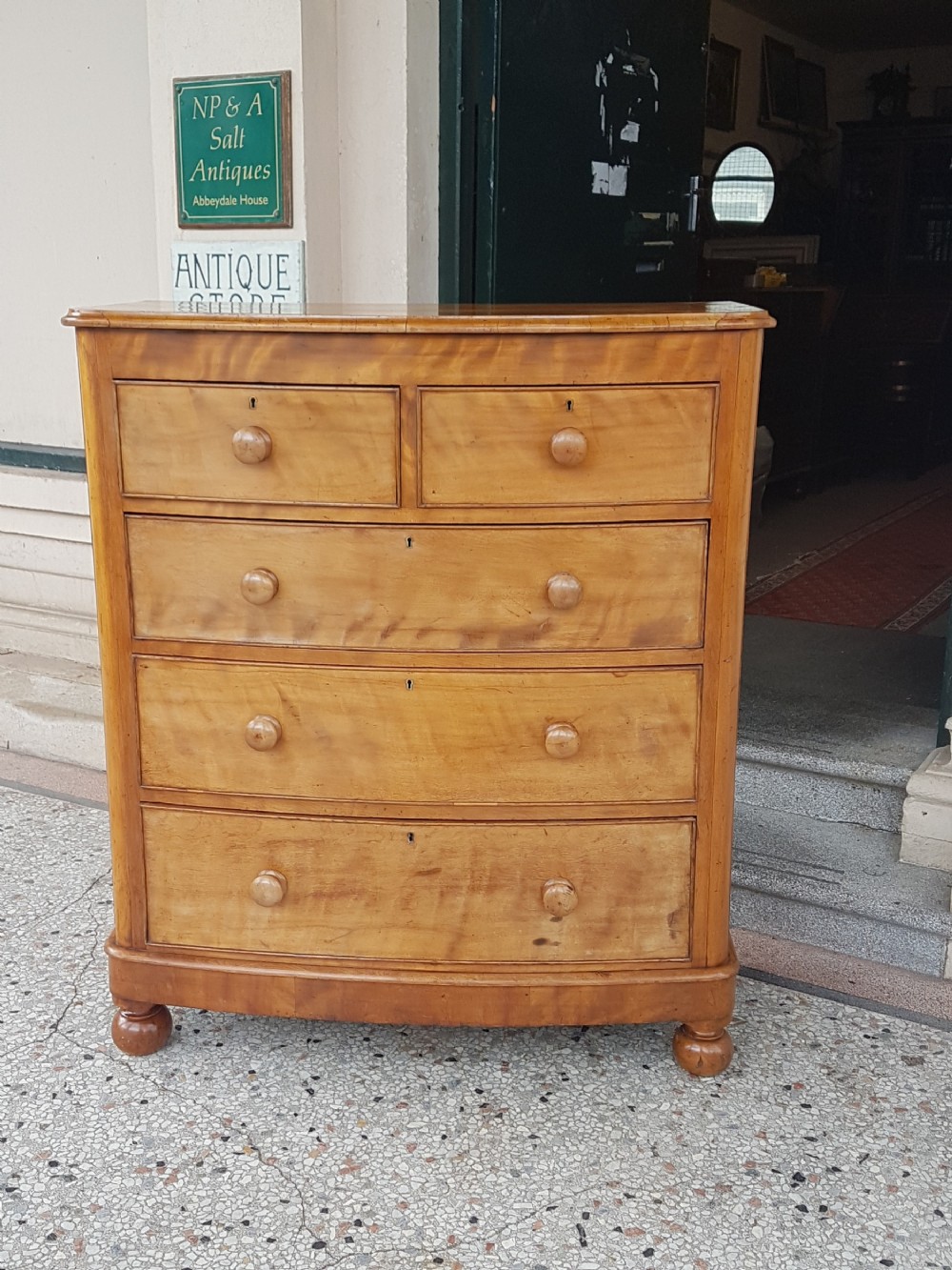 ANTIQUE SATIN BIRCH CHESTOF DRAWERS