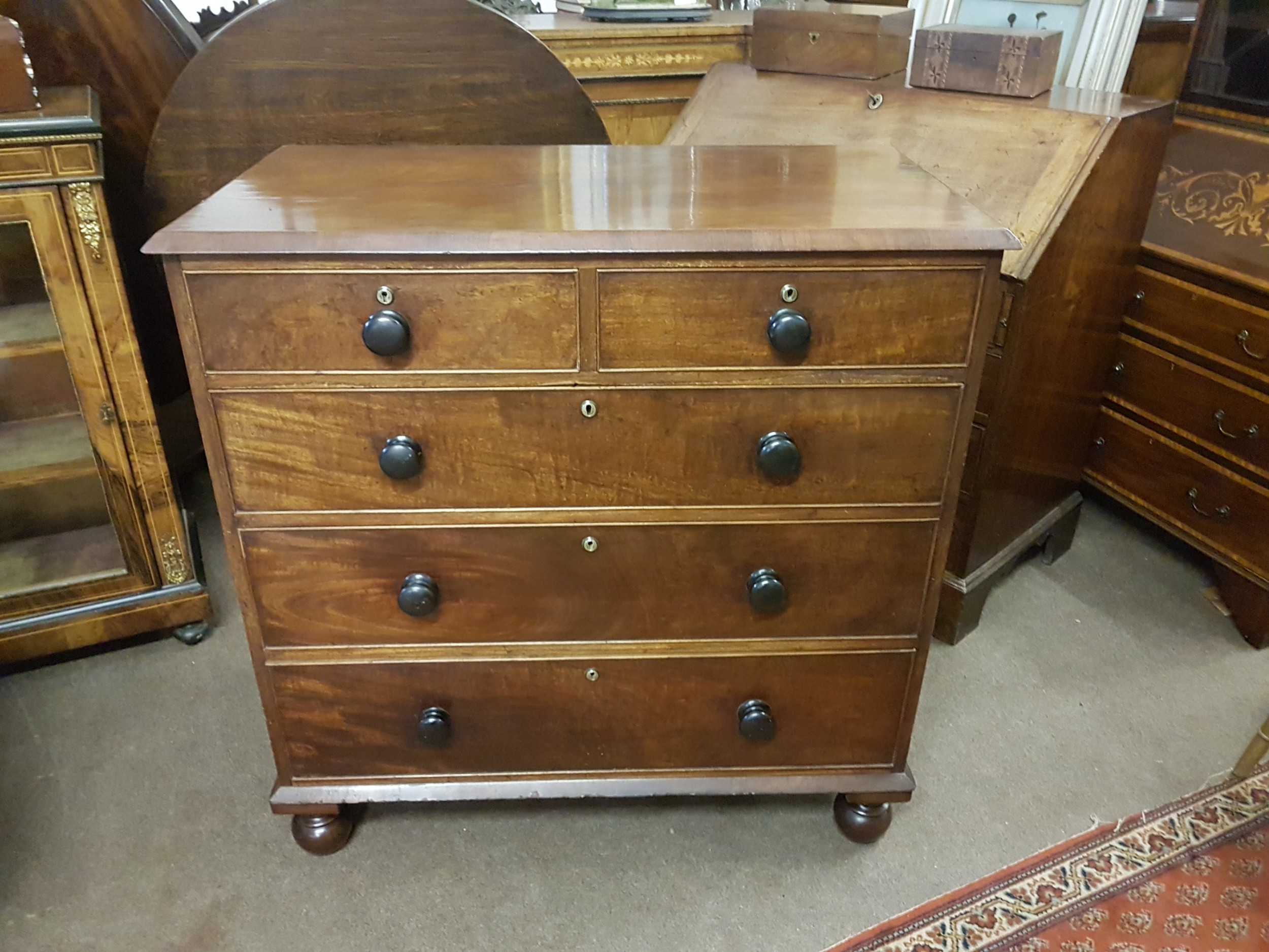  ANTIQUE MAHOGANY CHEST OF DRAWERS 