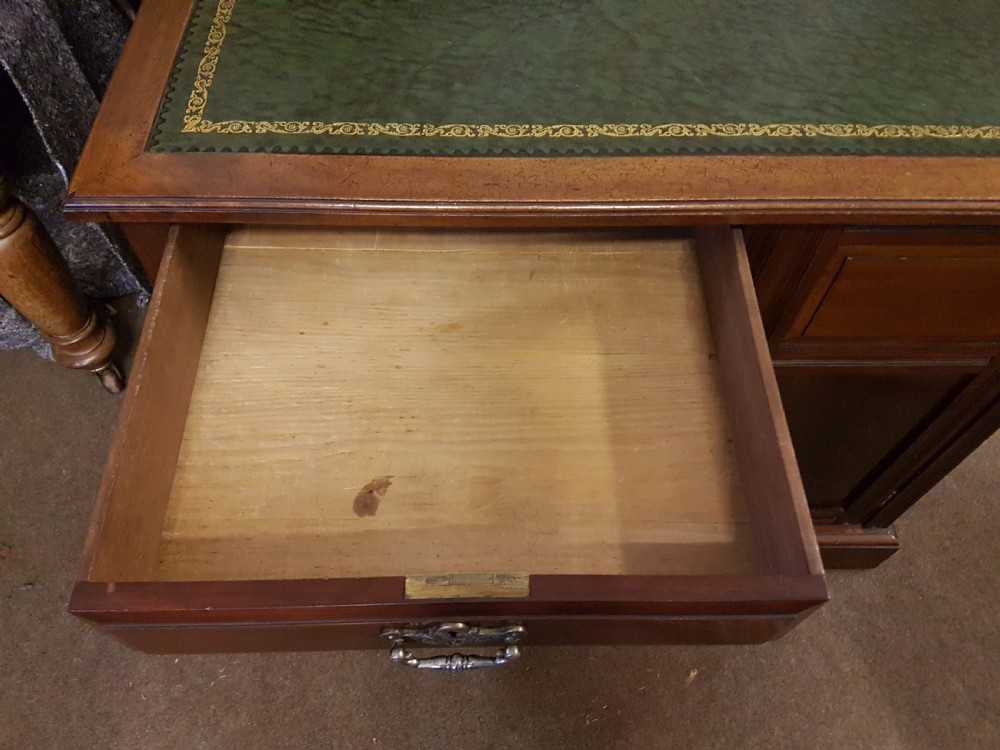 ANTIQUE DESK  View V