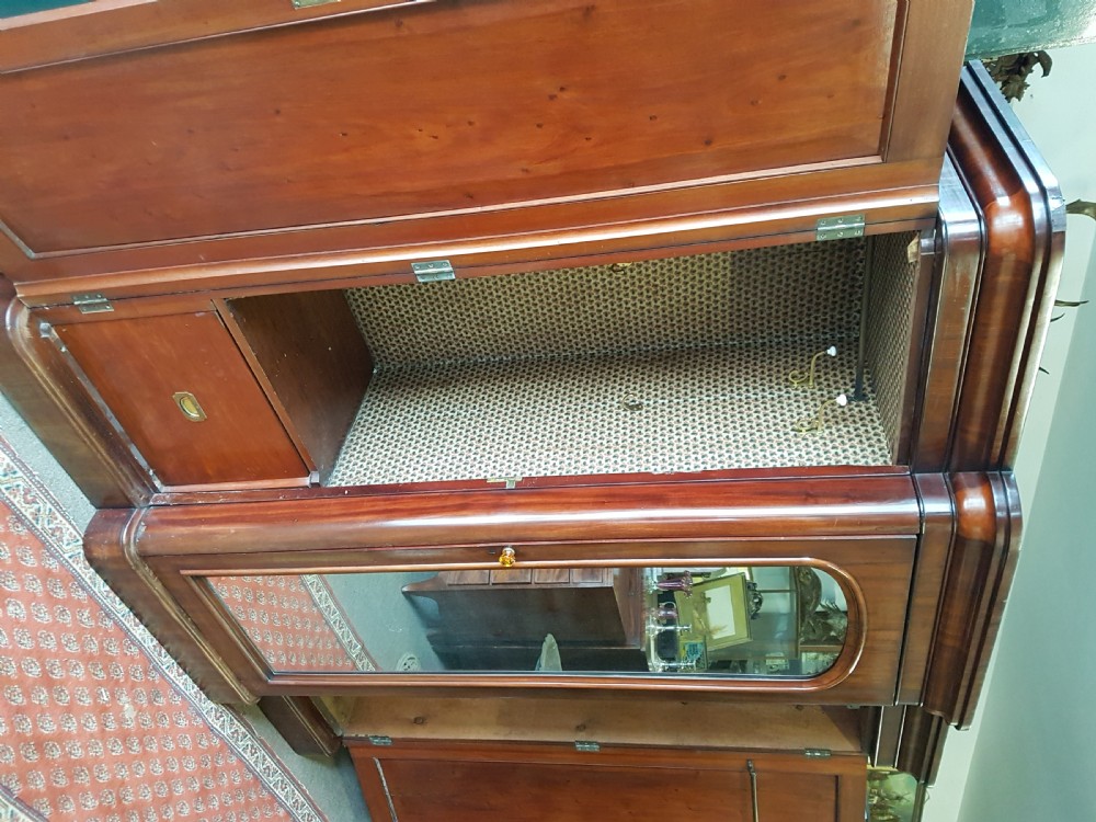 ANTIQUE LARGE   MAHOGANY WARDROBE  View V