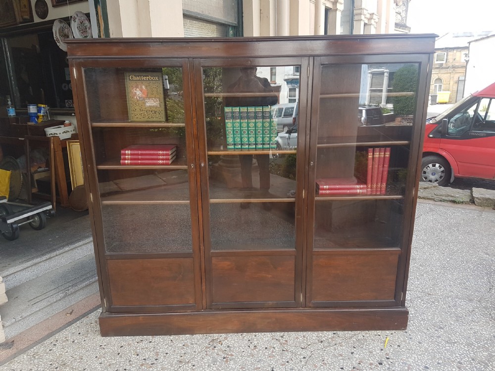 ANTIQUE  BOOKCASE 