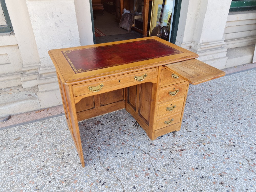 ANTIQUE OAK DESK View IV